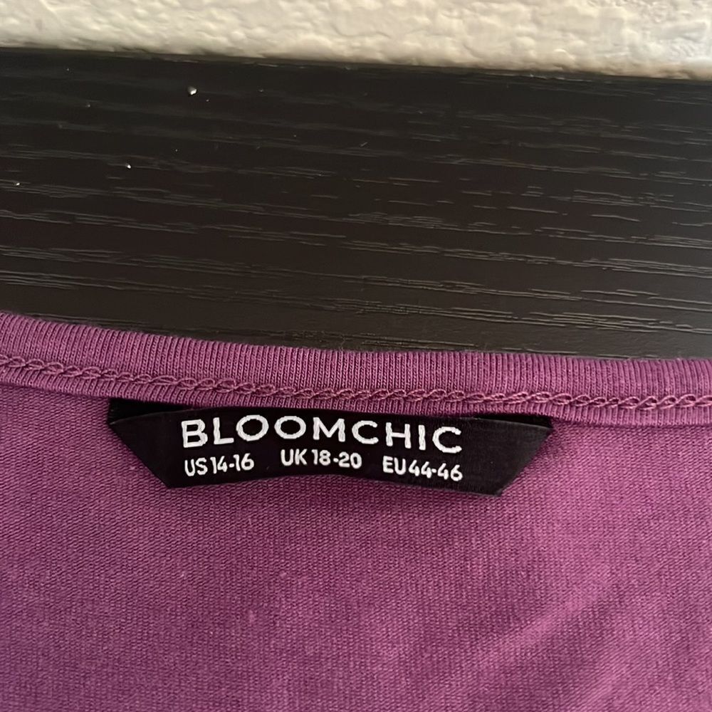 BloomChic Purple Cold Shoulder Short Sleeve Top - Size 14/16 - Picture 4 of 6